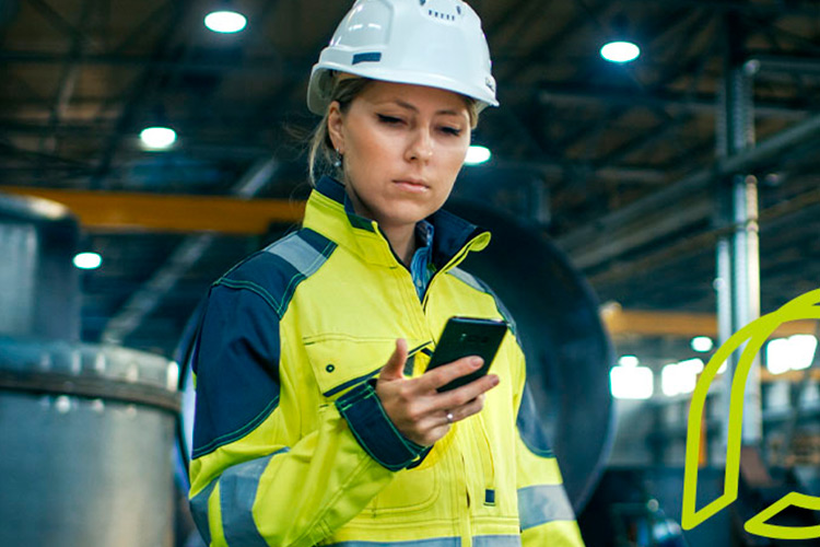 Quais são os riscos do uso do celular no ambiente de trabalho?